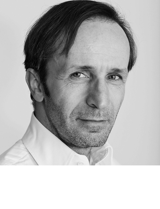 Andreas Sonderegger ist Obmann des Bundes Schweizer Architekten BSA Zürich und Mitglied des Zentralvorstands. Er ist Gründungsmitglied und Partner von pool Architekten, Zürich, und gehört der Gruppe Krokodil an.