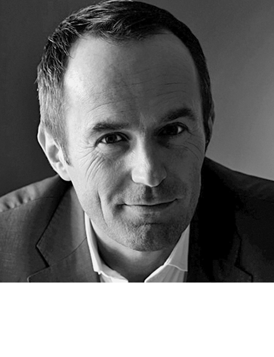 Daniel Ménard Contratto ist Präsident der Sektion Zürich des Schweizerischen Ingenieur- und Architekten­vereins SIA. Er ist Inhaber des Architekturbüros mépp ag, Zürich, und Dozent für Immobilienökonomie an der ETH Zürich.