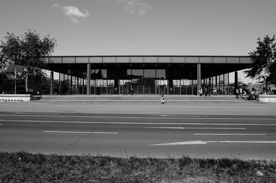 L. Mies van der Rohe, Neue Nationalgalerie, Berlino 1965-68.
