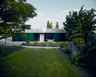 Esterno, sale per esposizione feretri. (Foto: Valentin Jeck)