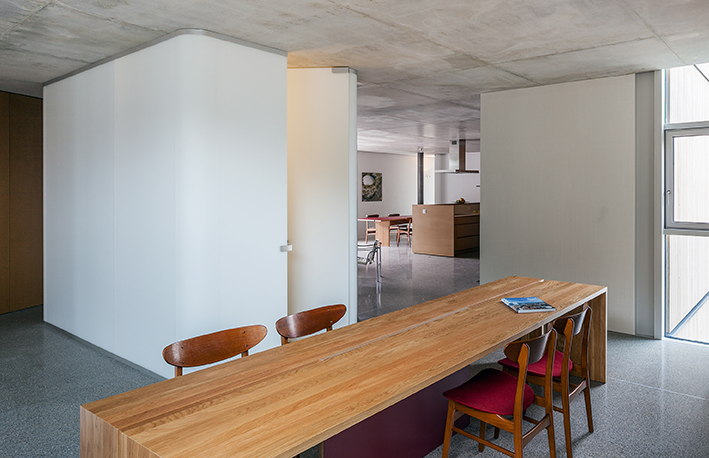 Interno dell'immobile. (Foto: Nelson Kon)