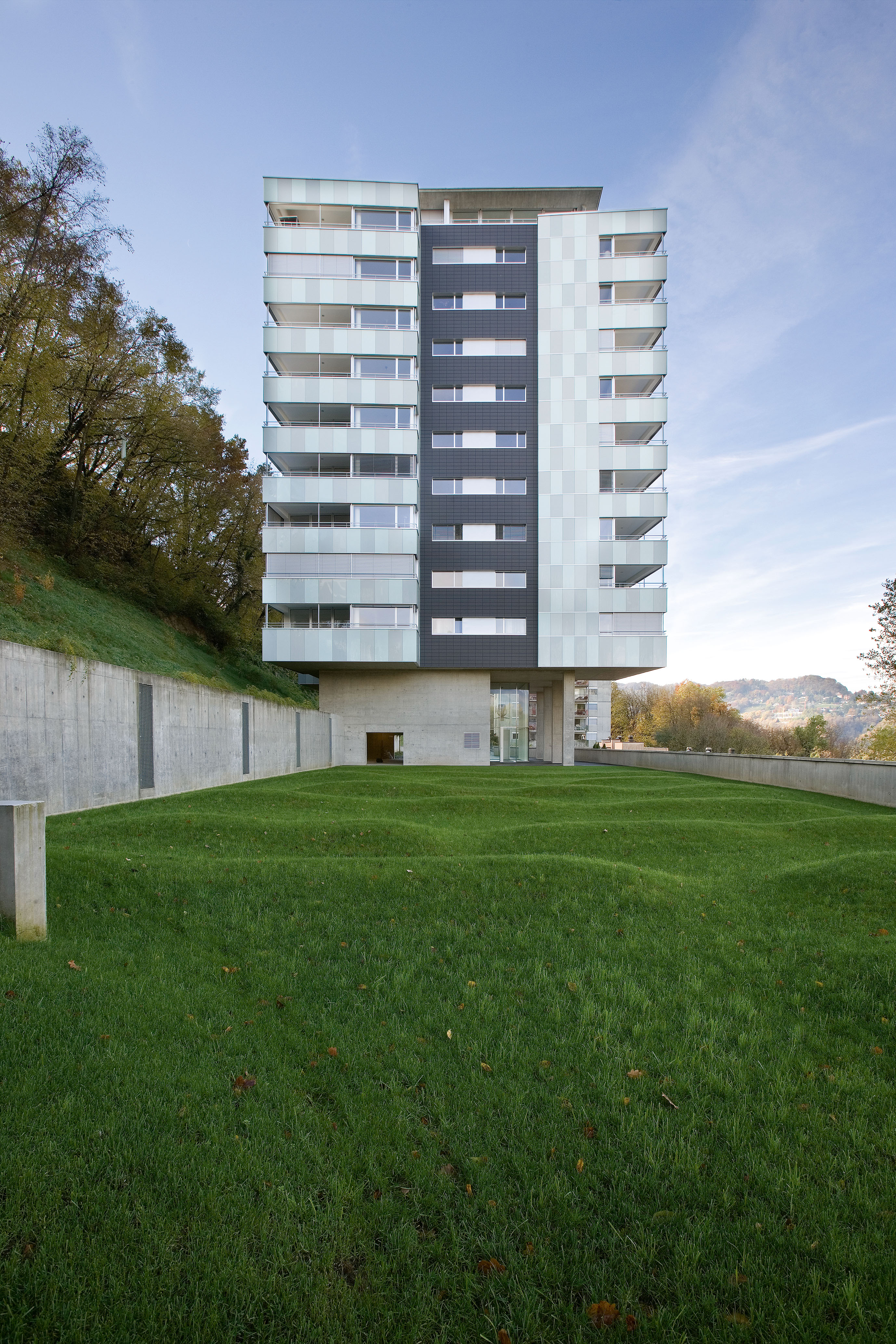 Vista dall'esterno della Torre Beta.