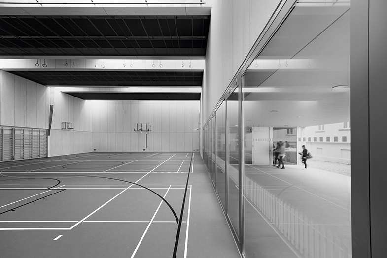 Palestra del Centro Professionale Commerciale, Locarno (Foto: Nicola Roman Walbeck e Maya Fritschi)