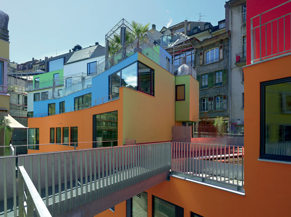 Caratteristica del quartiere è l'irregolarità degli edifici. (Foto: Thomas Jantscher)