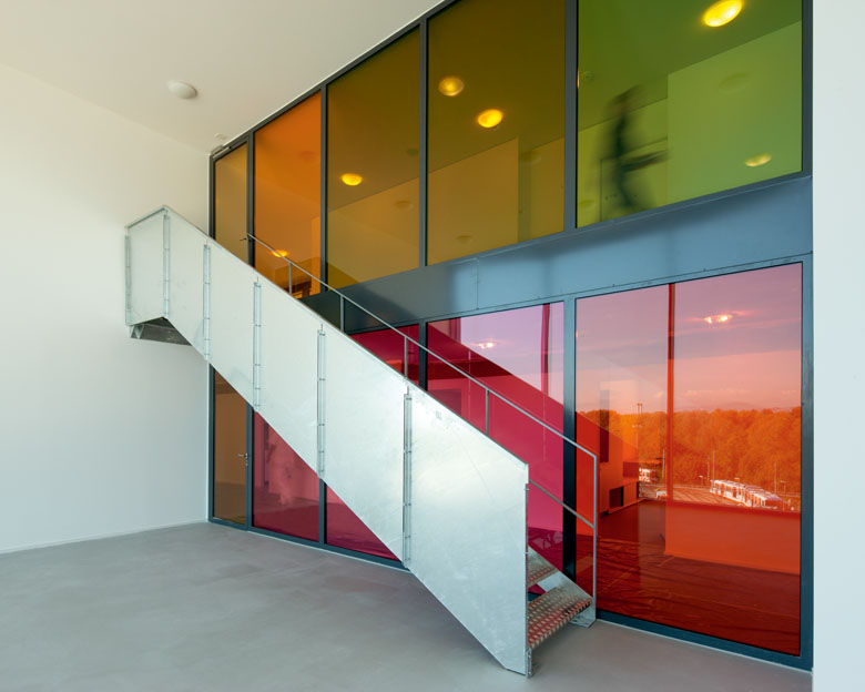 Entrata di una parte dell'edificio. (Foto: Yves André)