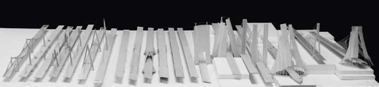 Plastici di numerose varianti del progetto «ponte sul fiume Wear», Sunderland (GB). (Foto: Gehry Partners LPP)