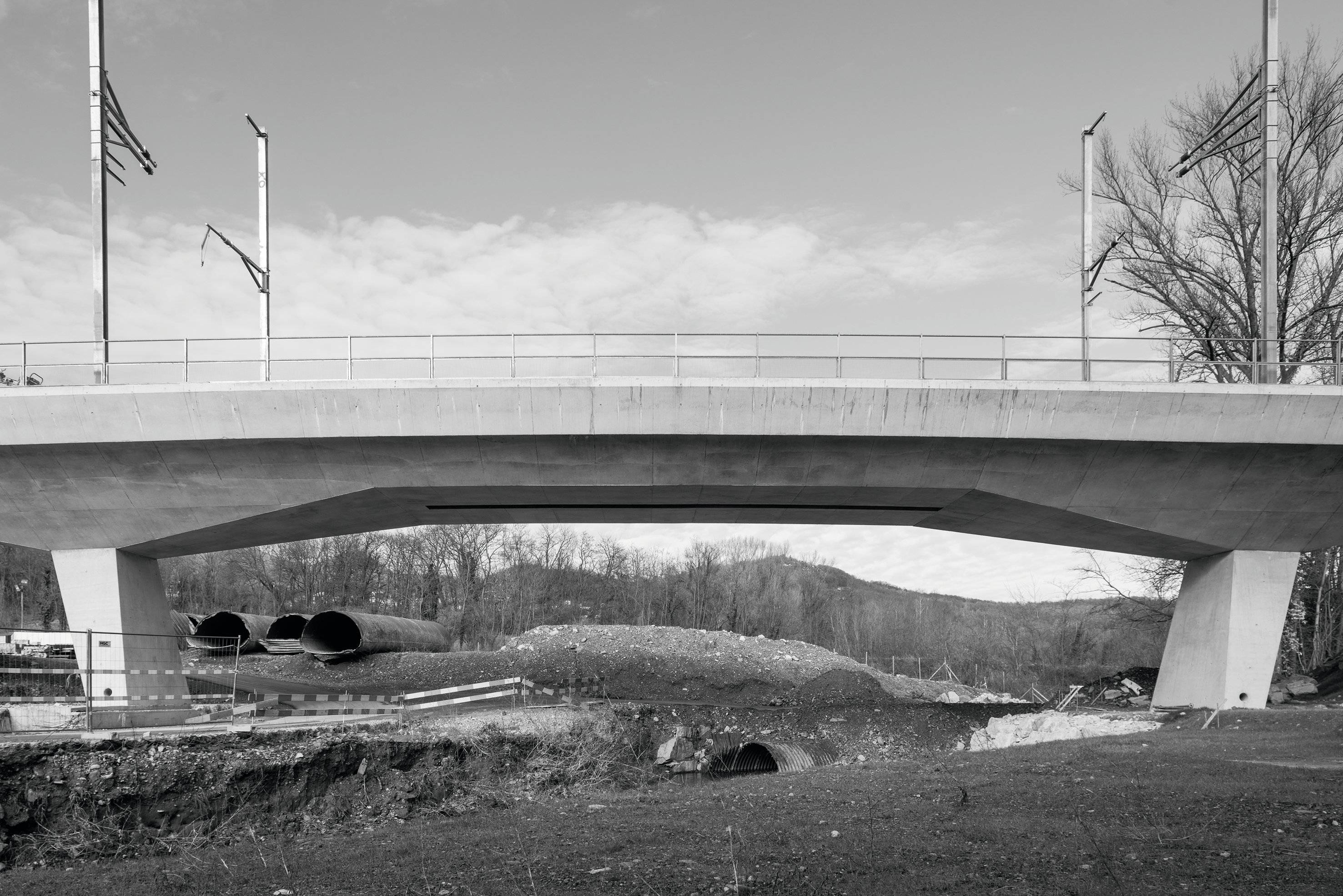 Vista sul ponte sul Laveggio che ha sostituito un antico manufatto in muratura realizzato nel 1926. (Foto: Marcelo Villada)