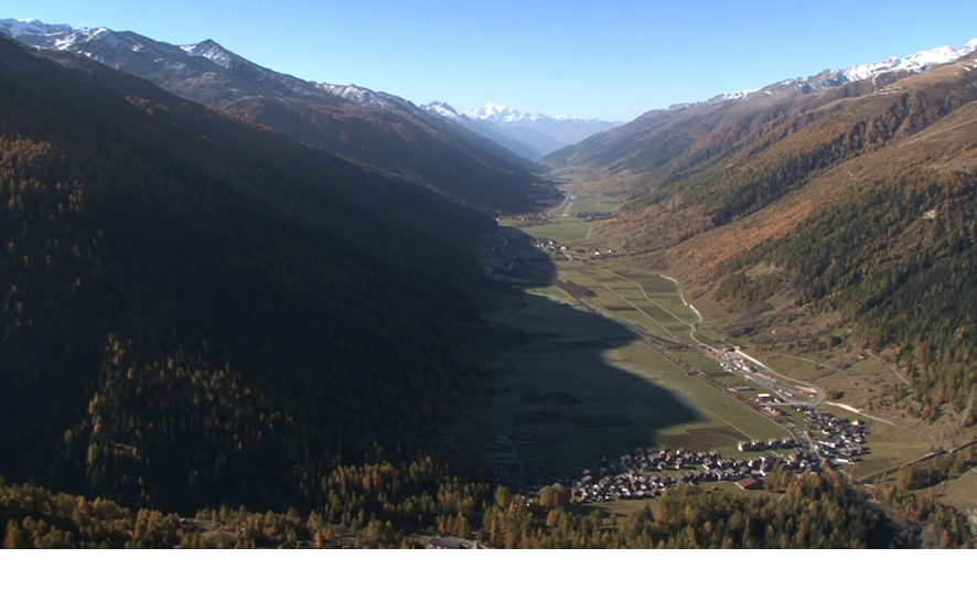 Blick über das rund 6000 Hektaren grosse Forstrevier Goms.