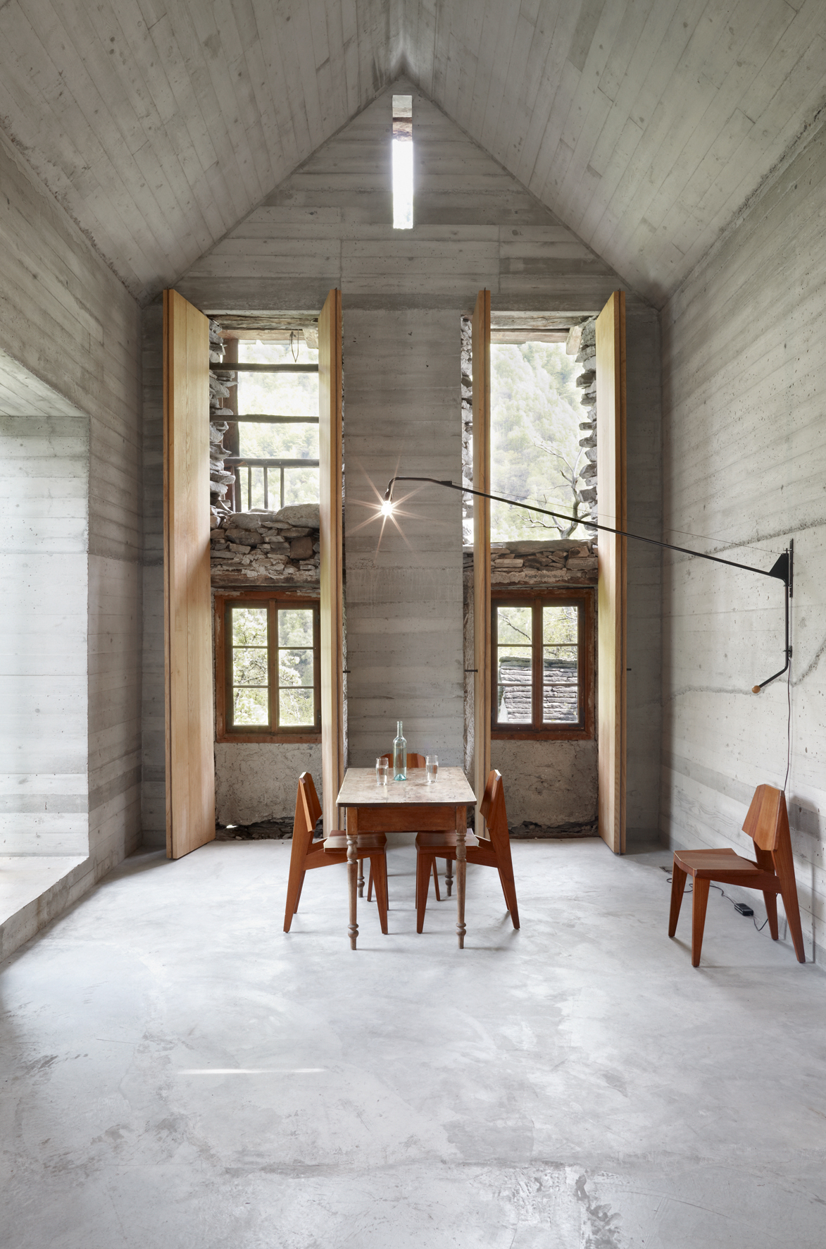 «Casa d Estate», Linescio, Buchner Bründler Architekten (Foto: Giuseppe Micciché / Architekturpreis Beton 13)