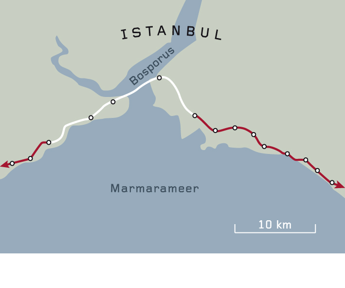 Die neue Verbindung soll die Gesamtreisezeit zwischen den beiden Endbahnhöfen auf 105 Minuten verkürzen; bislang musste man knapp drei Stunden für die Reise einplanen, inklusive Umstieg auf die Fähre.