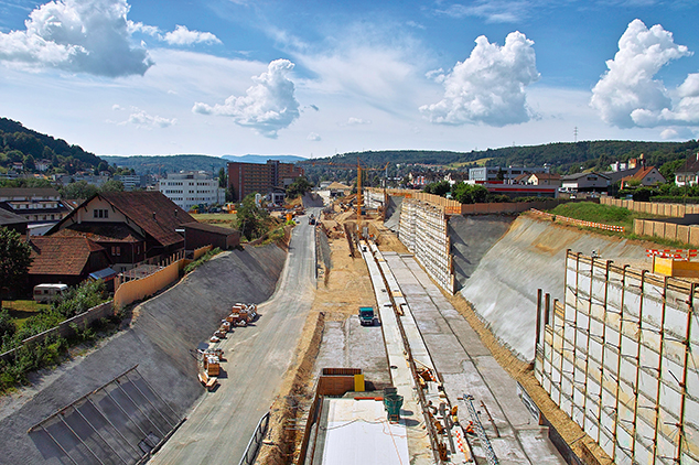 Südliche Hälfte des Tagbautunnels im Juni 2011, Blickrichtung Liestal.