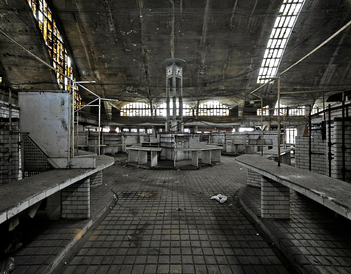 Innenansicht der Markthalle von Boulingrin. (Foto: Véronique Nosbaum)