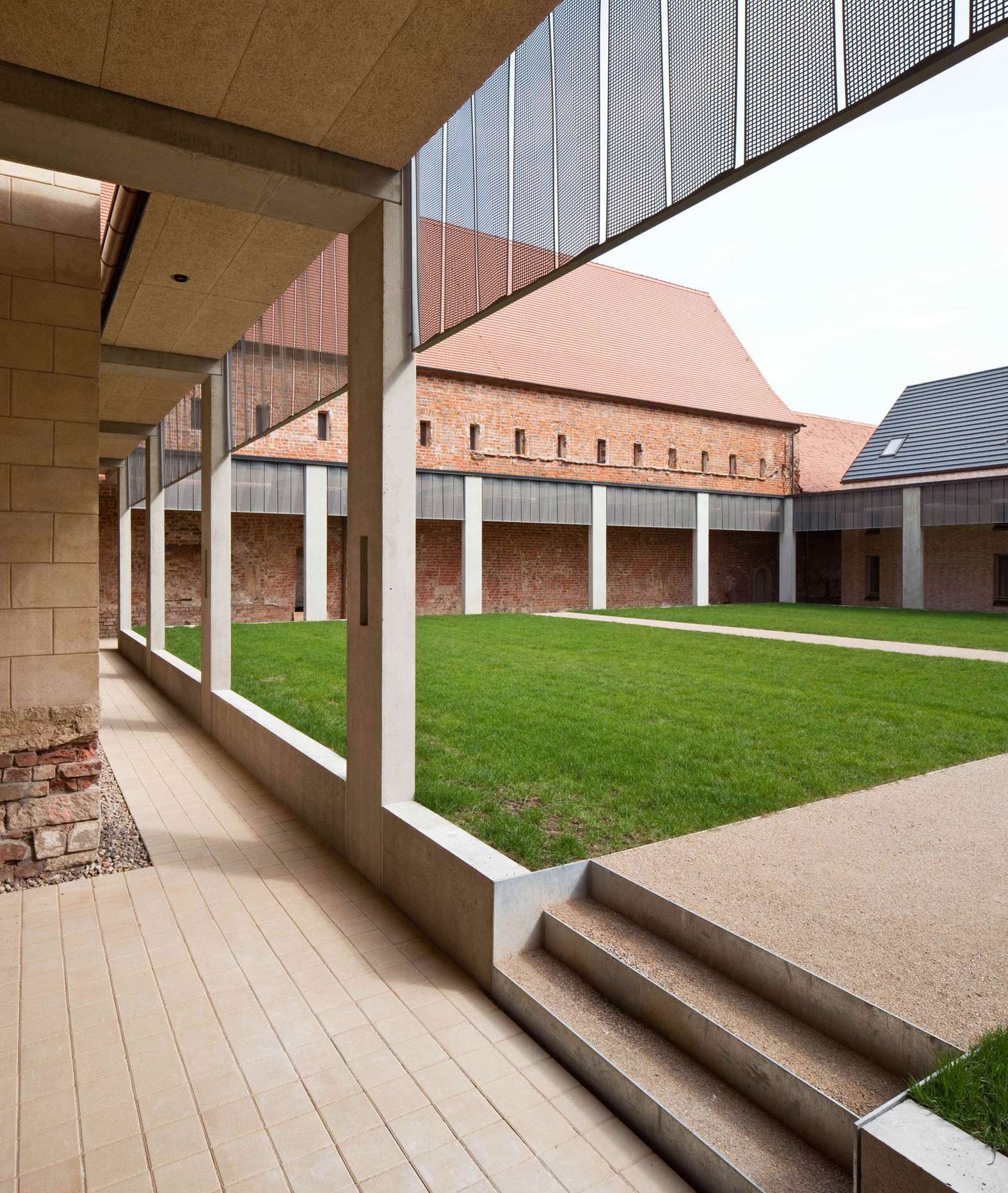 2. Preis: Sanierung, Ergänzung und Umnutzung Kloster Marienstern in Mühlberg/Elb; Angelis &amp; Partner, Oldenburg.