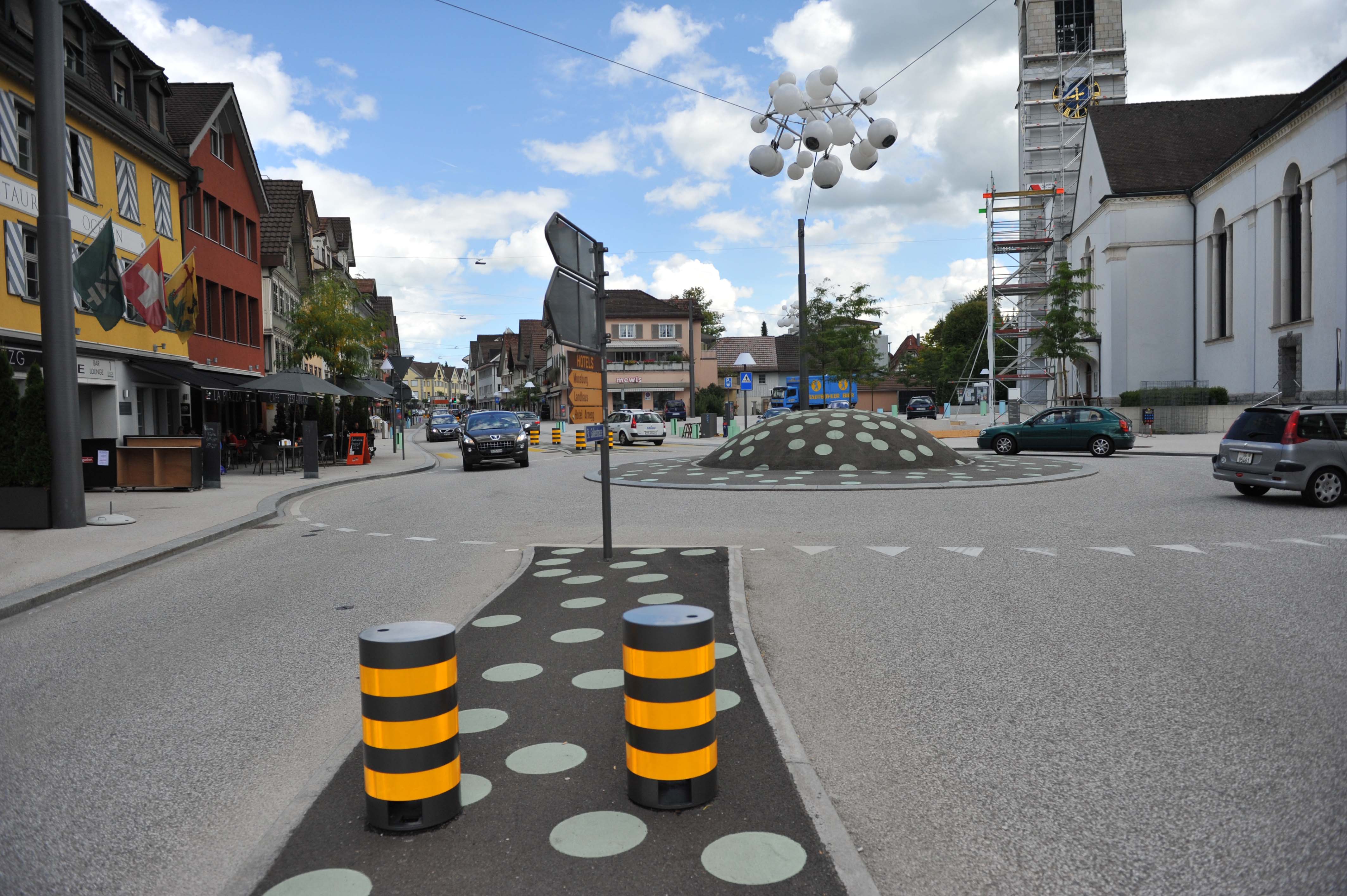 Erwähnung: Die Erneuerung und Aufwertung der Ortsdurchfahrt in Gossau wurde Rahmen eines Stadtentwicklungskonzeptes als wichtiges Kernprojekt geplant und umgesetzt. (Foto: zvg Fussverkehr Schweiz)