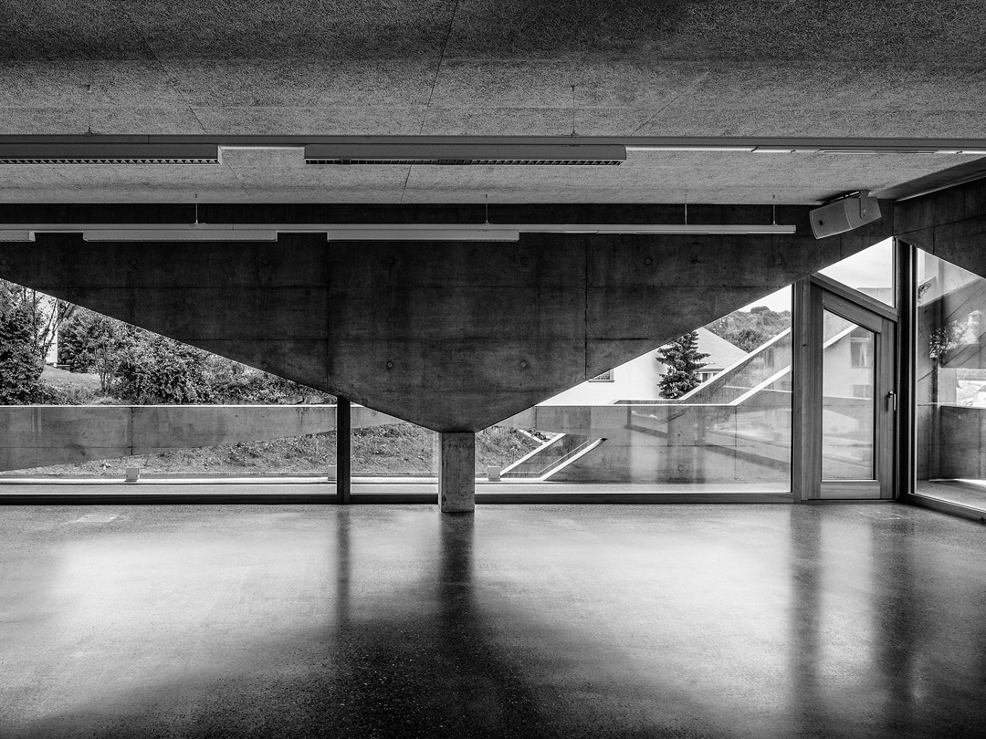 Schulhaus in Thal, Architektur: Angela Deuber. (Foto: Schaub Stierli Fotografie)