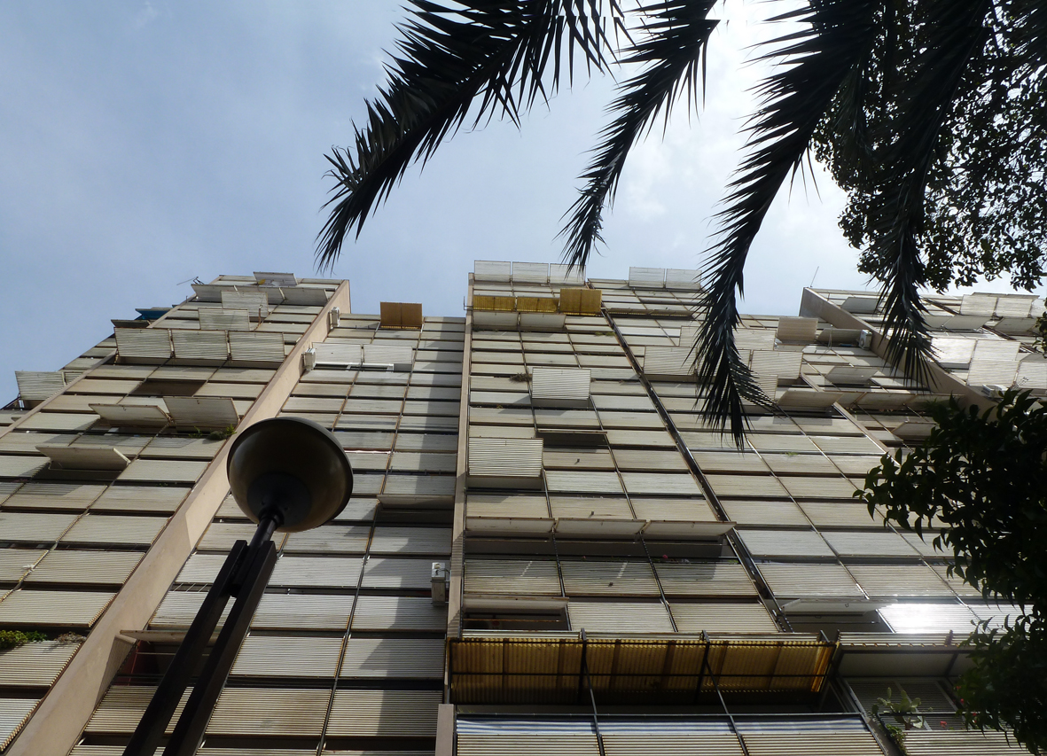 Split 3: Die Brisesoleils bestehen aus schmalen Betonlamellen