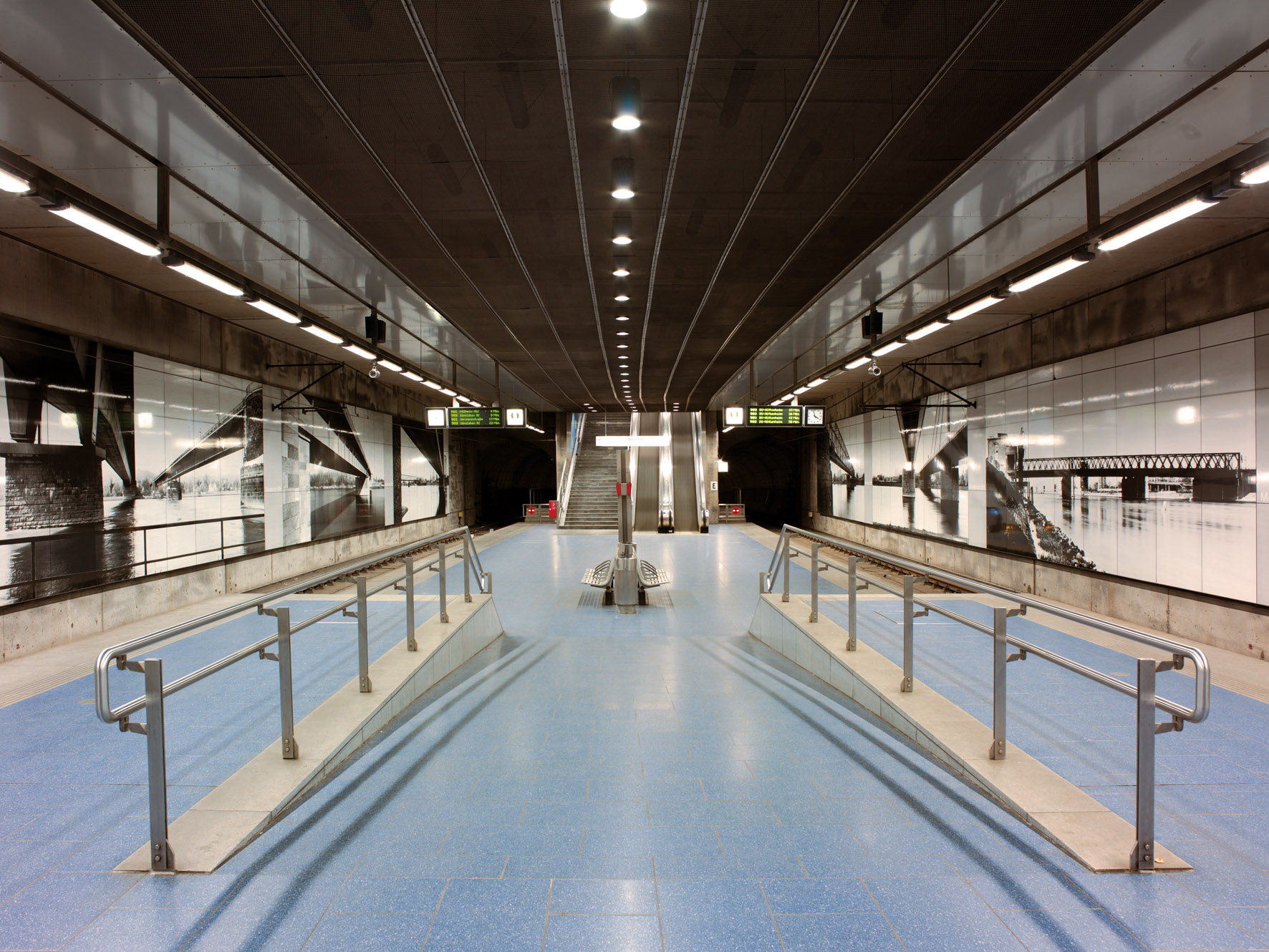 Duisburg: «Meiderich-Bahnhof». (Bild: Micha Pawlitzki &amp; Edition Panorama)