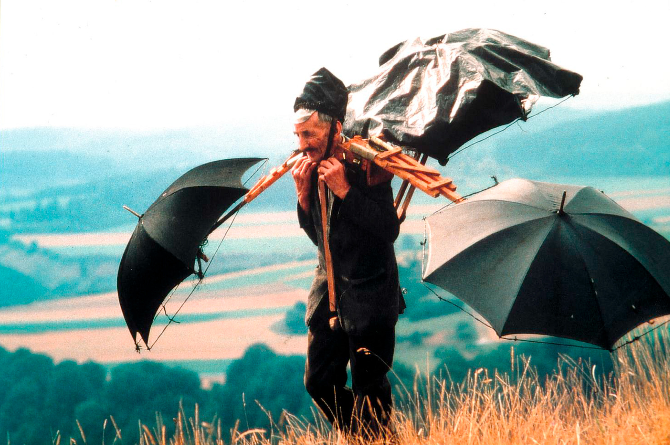 Flugversuche mit Regenschirmen. (Bild: zvg Collection de l Art Brut, Lausanne)