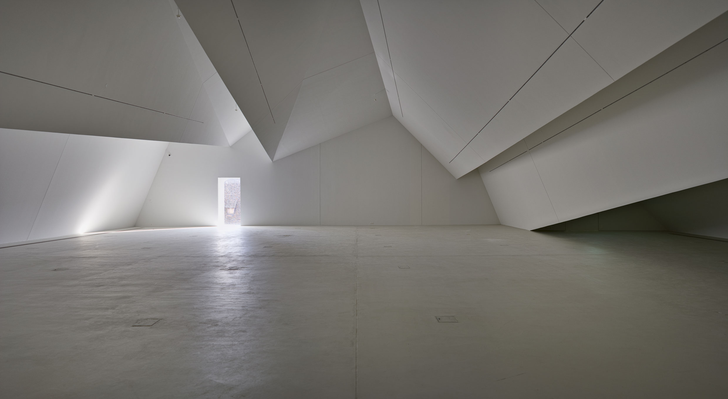 La nouvelle salle sous le toit