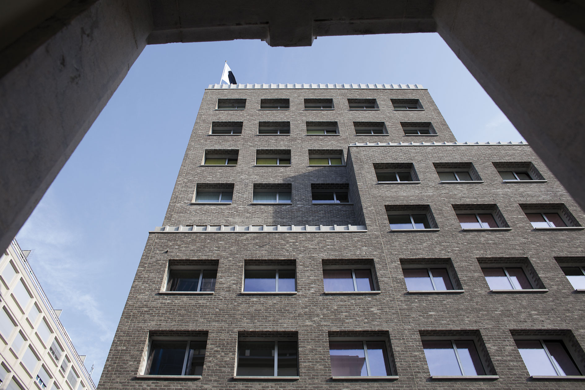 Façade nord vue depuis la rue de la Coulouvrenière