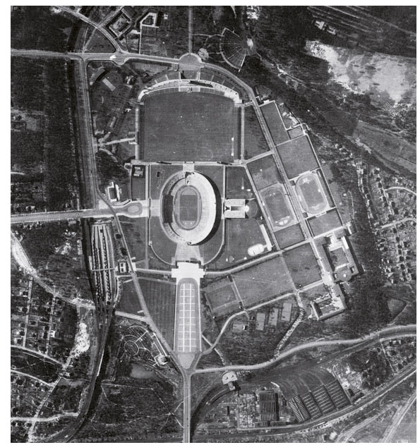 Le stade olympique de Berlin en 1945