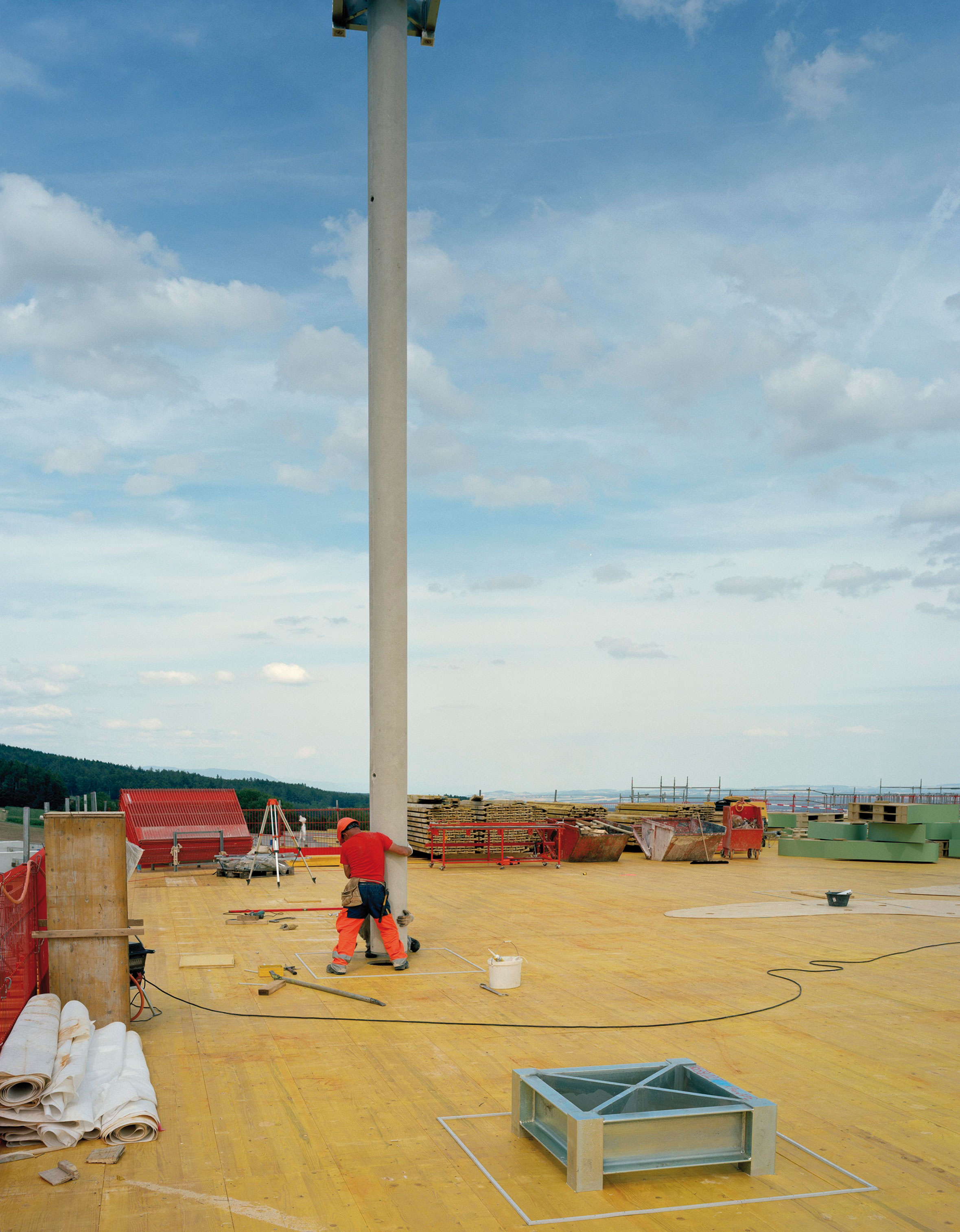 Fig. 8?: Mise en place d’une colonne à la grue