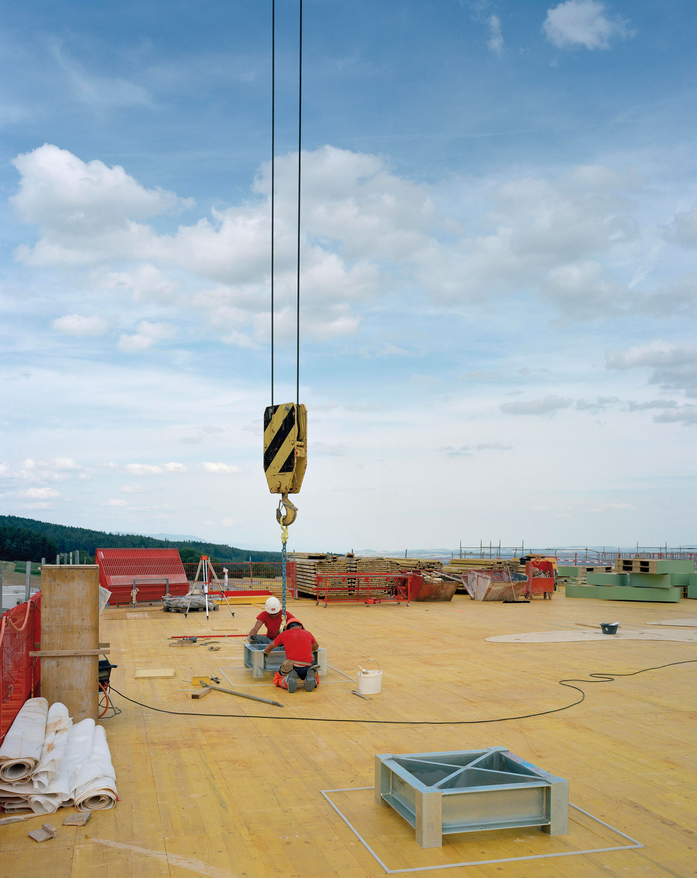 Fig. 8?: Mise en place d’une colonne à la grue