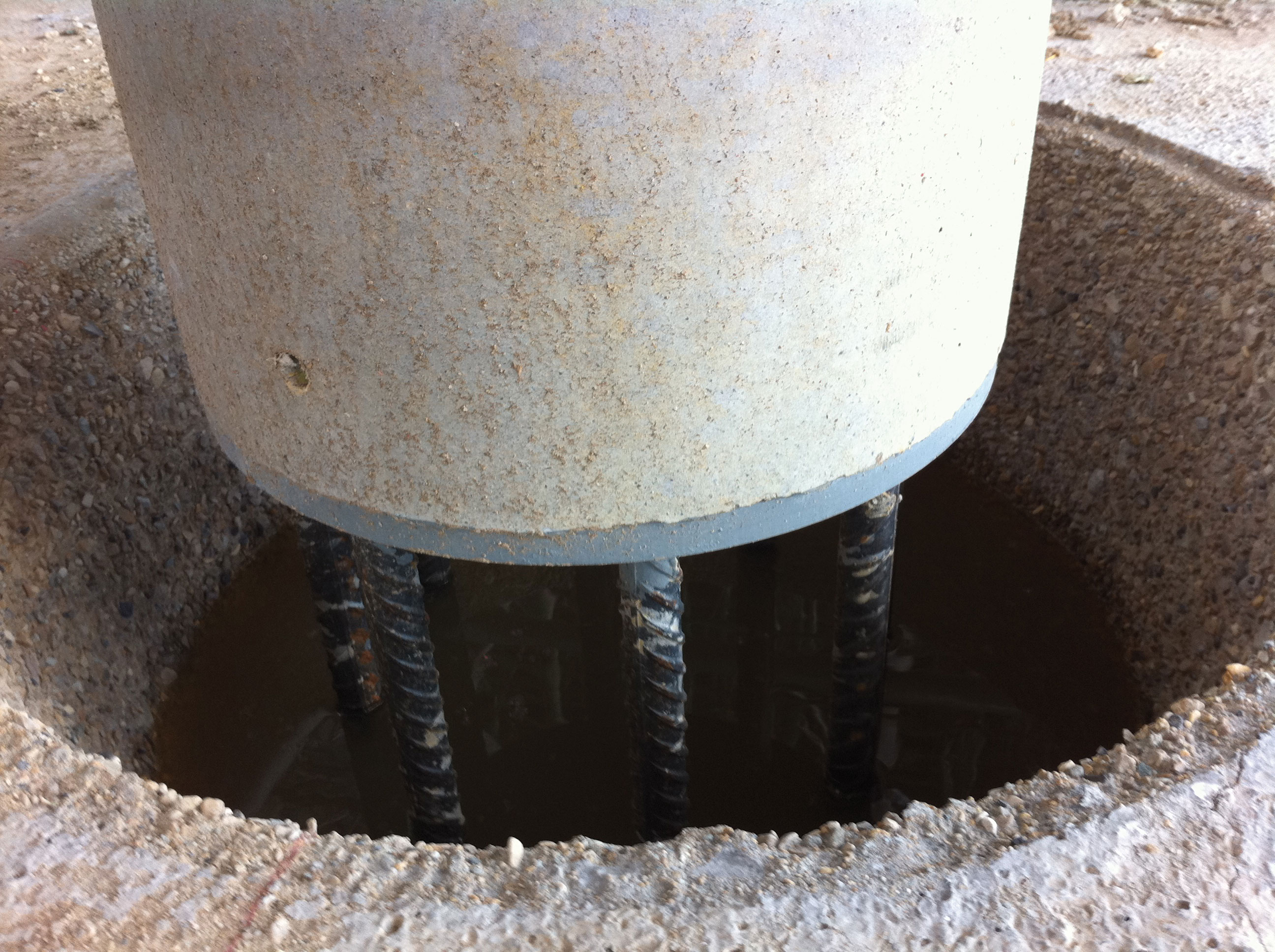 Fig. 9?: Encastrement d’un pied de colonne