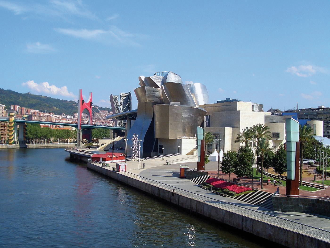 Le Musée Guggenheim de Bilbao, conçu par Frank Gehry