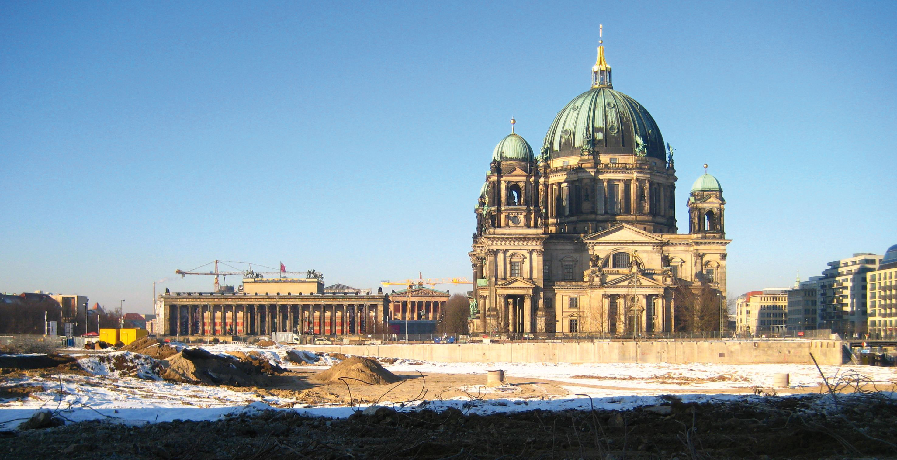 Le site dégagé de l’ancien Palais de la République
