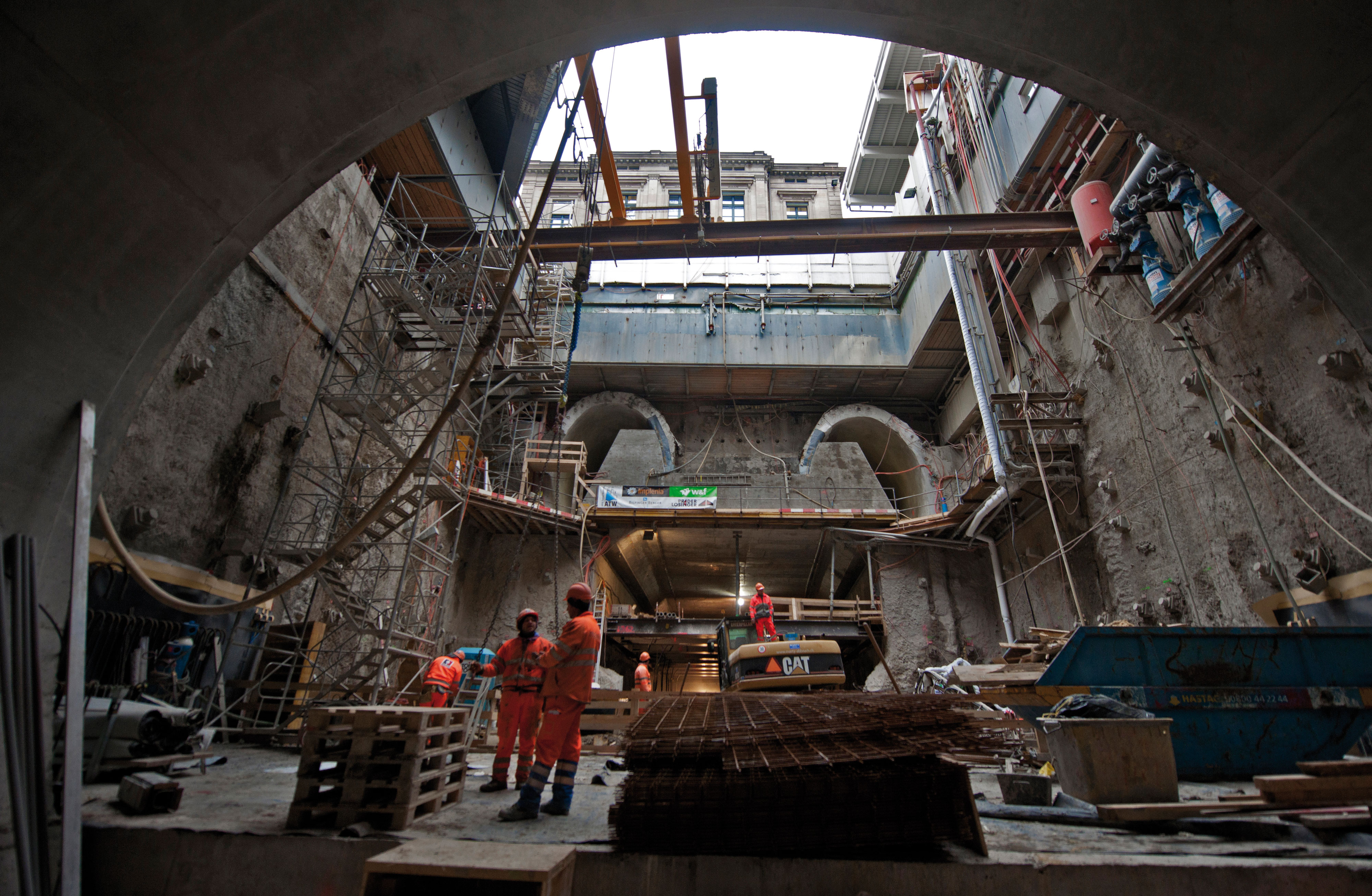 Intérieur du puits situé au sud de la gare centrale
