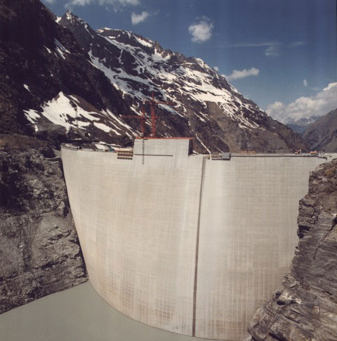 Rehaussement du barrage en 1989-90