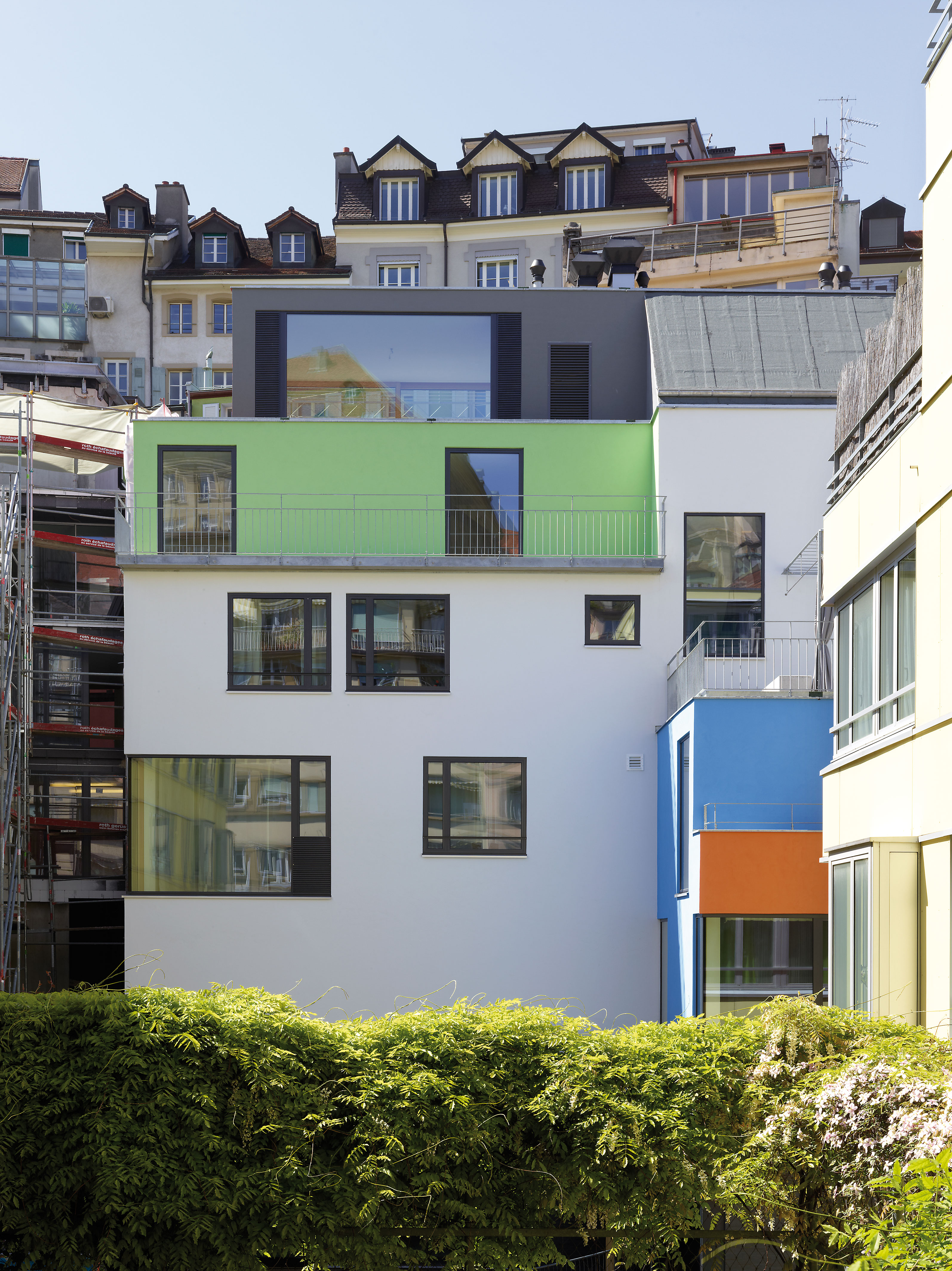 Vue sur l’îlot b’ depuis la rue du Flon