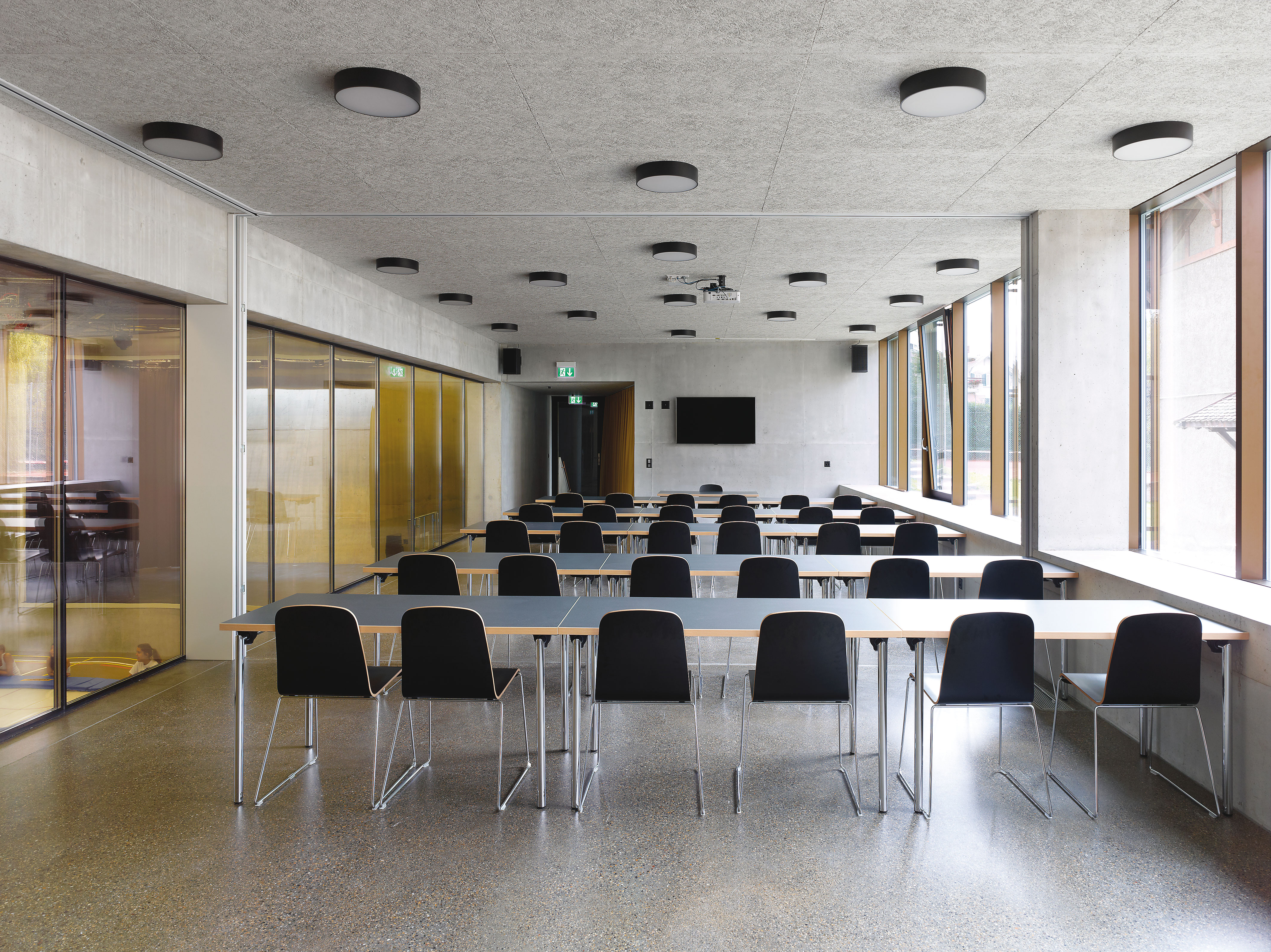 Deuxième travée: les salles de classe