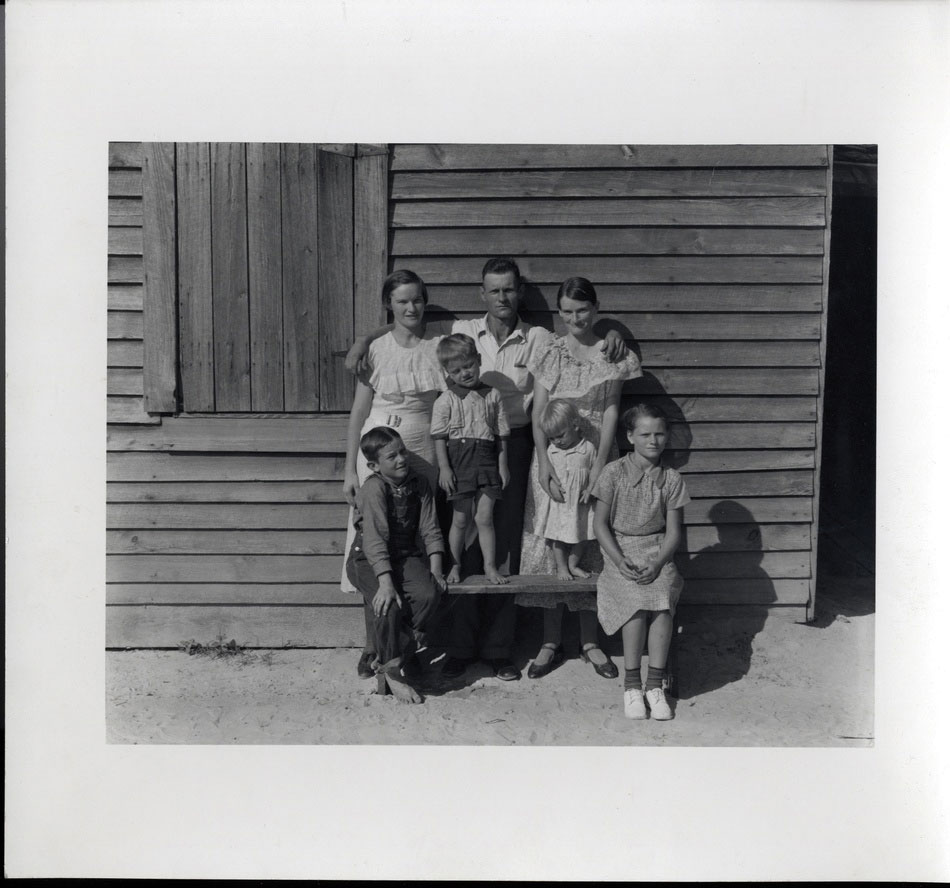 Floyd Burroughs and Family, Alabama, 1936, photo de Walker Evans