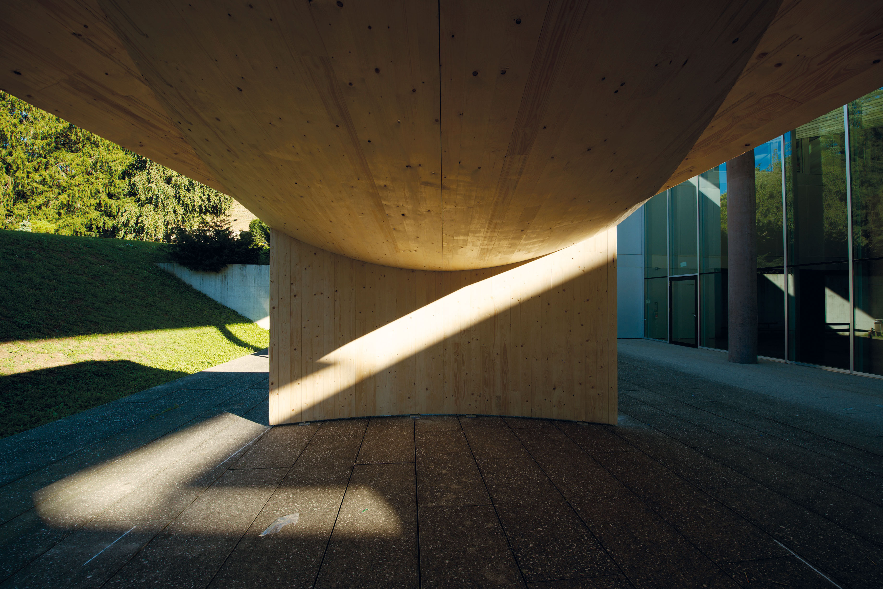 Sous le couvert du pavillon (� IBOIS / Fred Hatt)