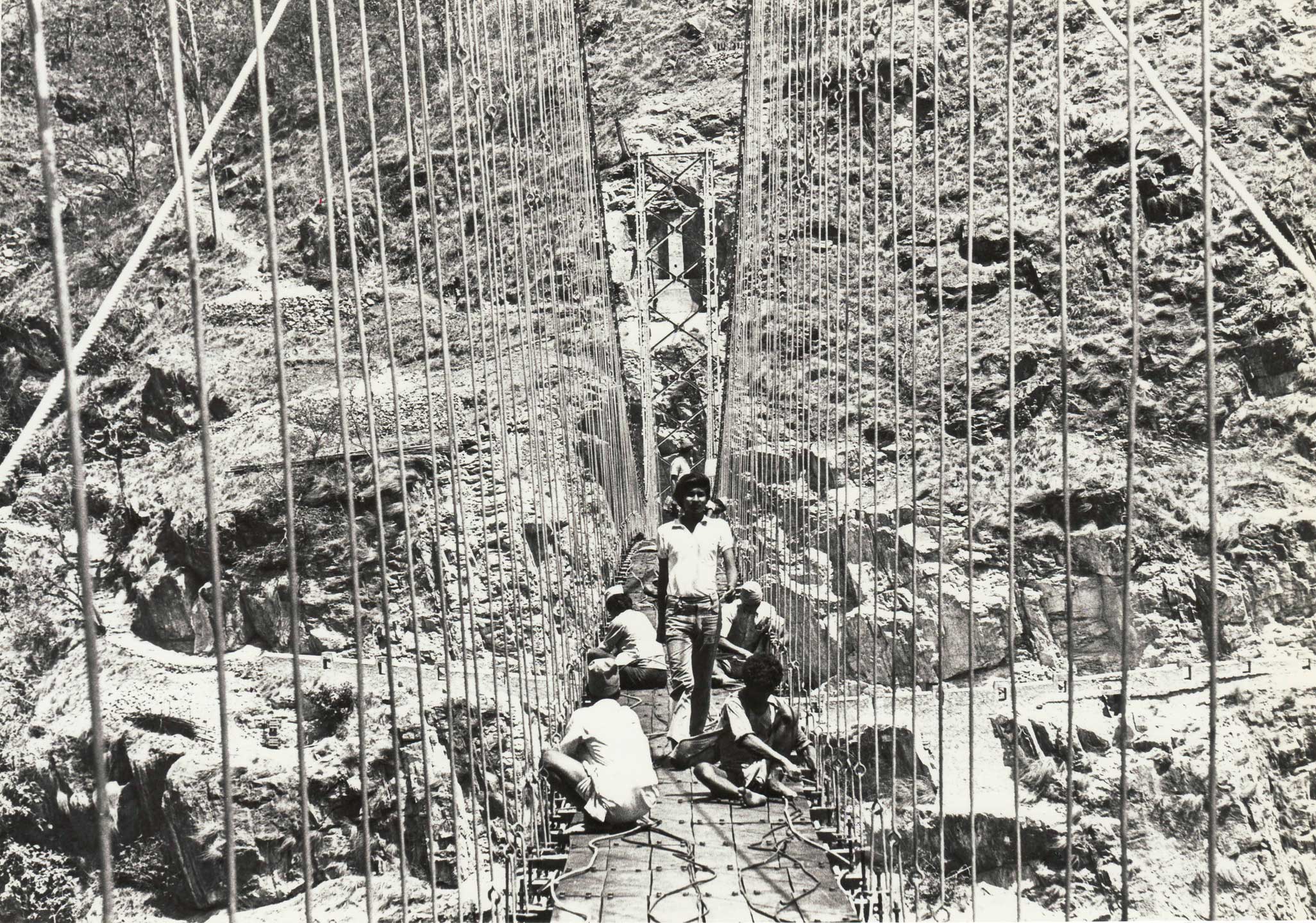 Construction d’une passerelle au Népal