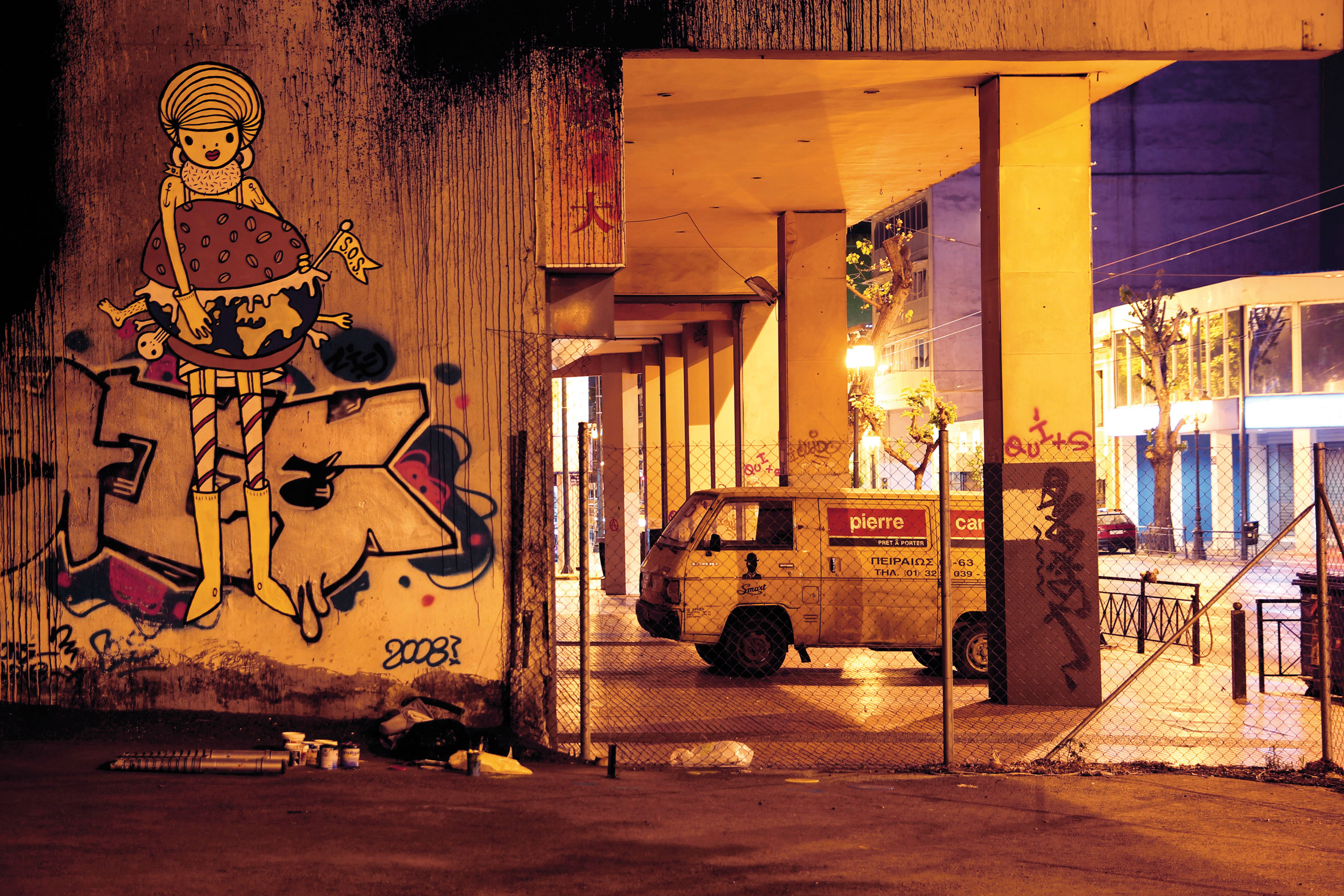 Graffiti de b., Athènes, 2010