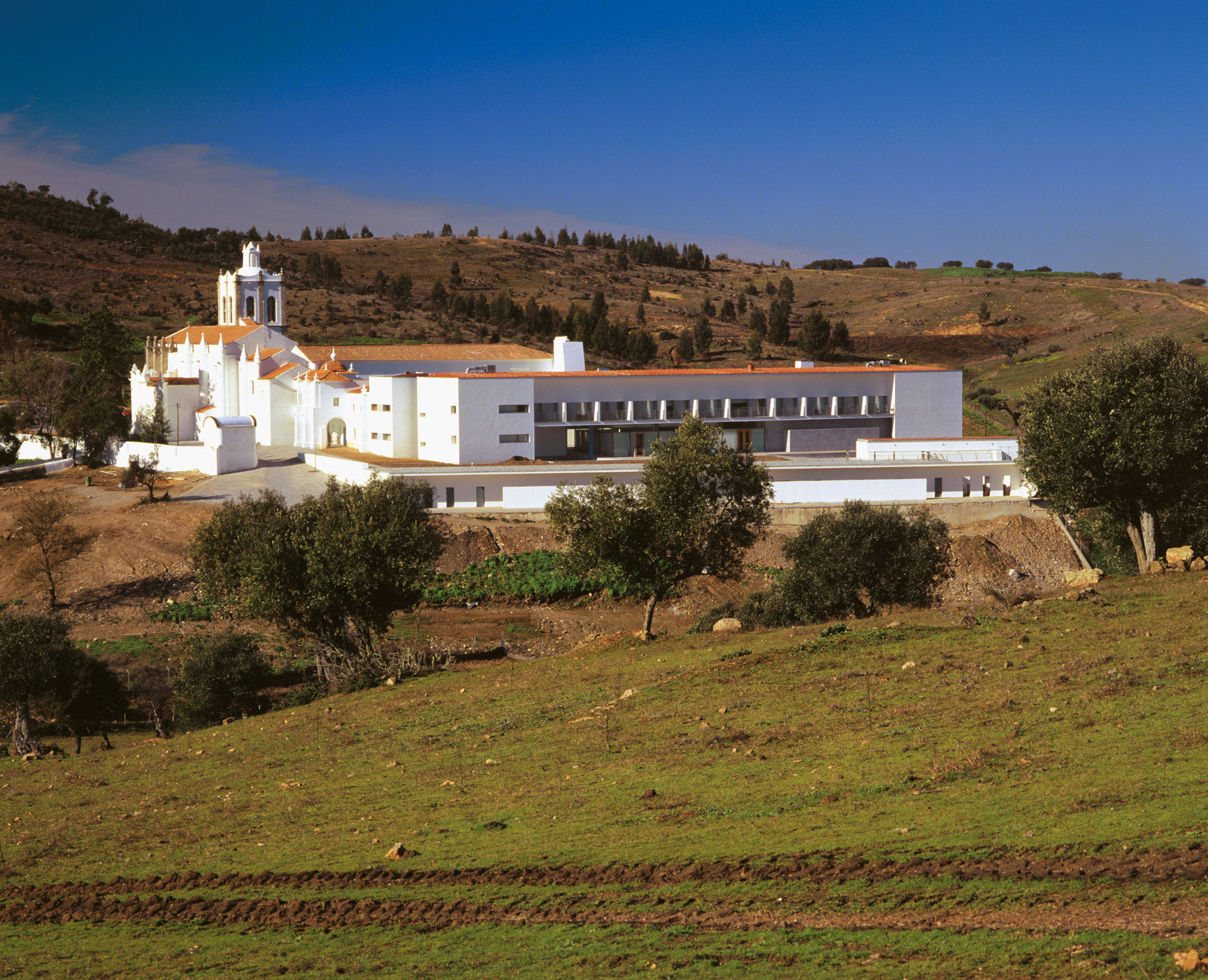 José Paulo Dos Santos, Pousada Nossa Senhora da Assunçao, Loios covent Arraiolos, Portugal, 1996 José Paulo Dos Santos, Pousada Nossa Senhora da Assunçao, Loios covent Arraiolos, Portugal, 1996