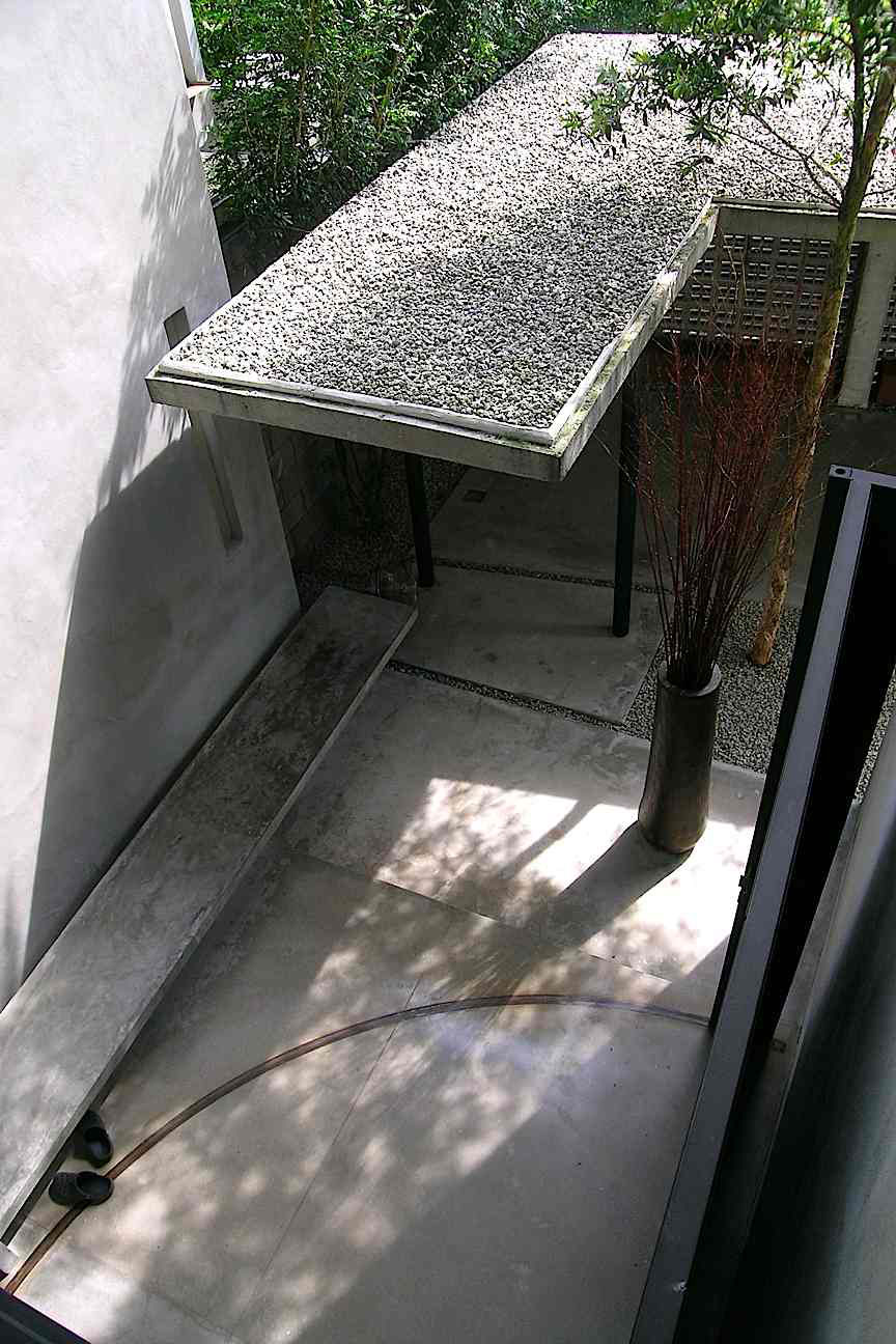 Kevin Mark Low, smallprojects, Safari roof house Kuala Lumpur, Malaysia, 2003-2005, (� Kevin Low) Kevin Mark Low, smallprojects, Safari roof house Kuala Lumpur, Malaysia, 2003-2005, (� Kevin Low)