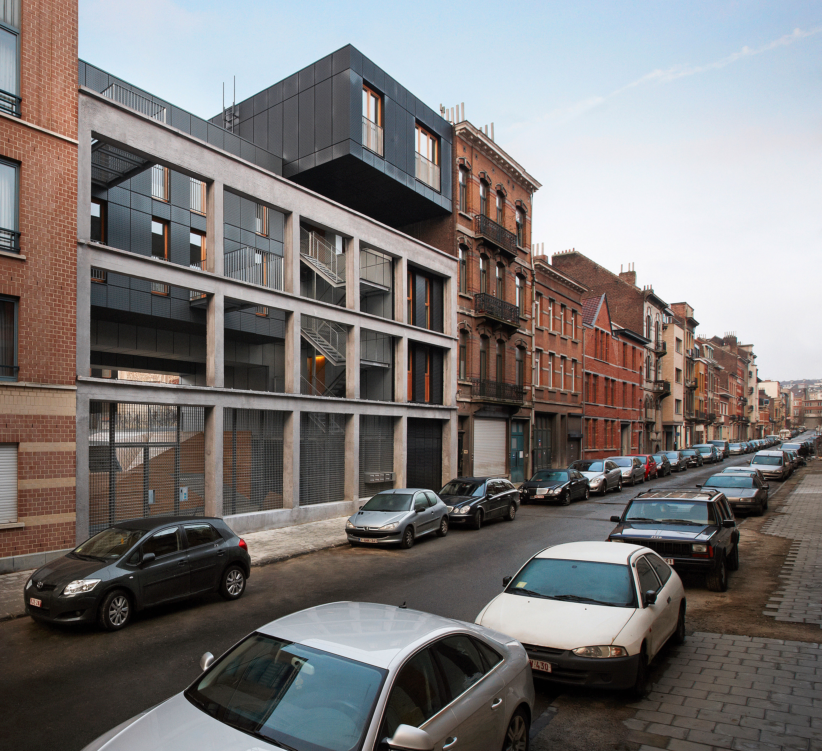 MDW ARCHITECTURE, 4 apartments and 3 single-family houses Molenbeek-St-Jean, Belgium, 2011 (� Julien Lanoo) MDW ARCHITECTURE, 4 apartments and 3 single-family houses Molenbeek-St-Jean, Belgium, 2011 (� Julien Lanoo)