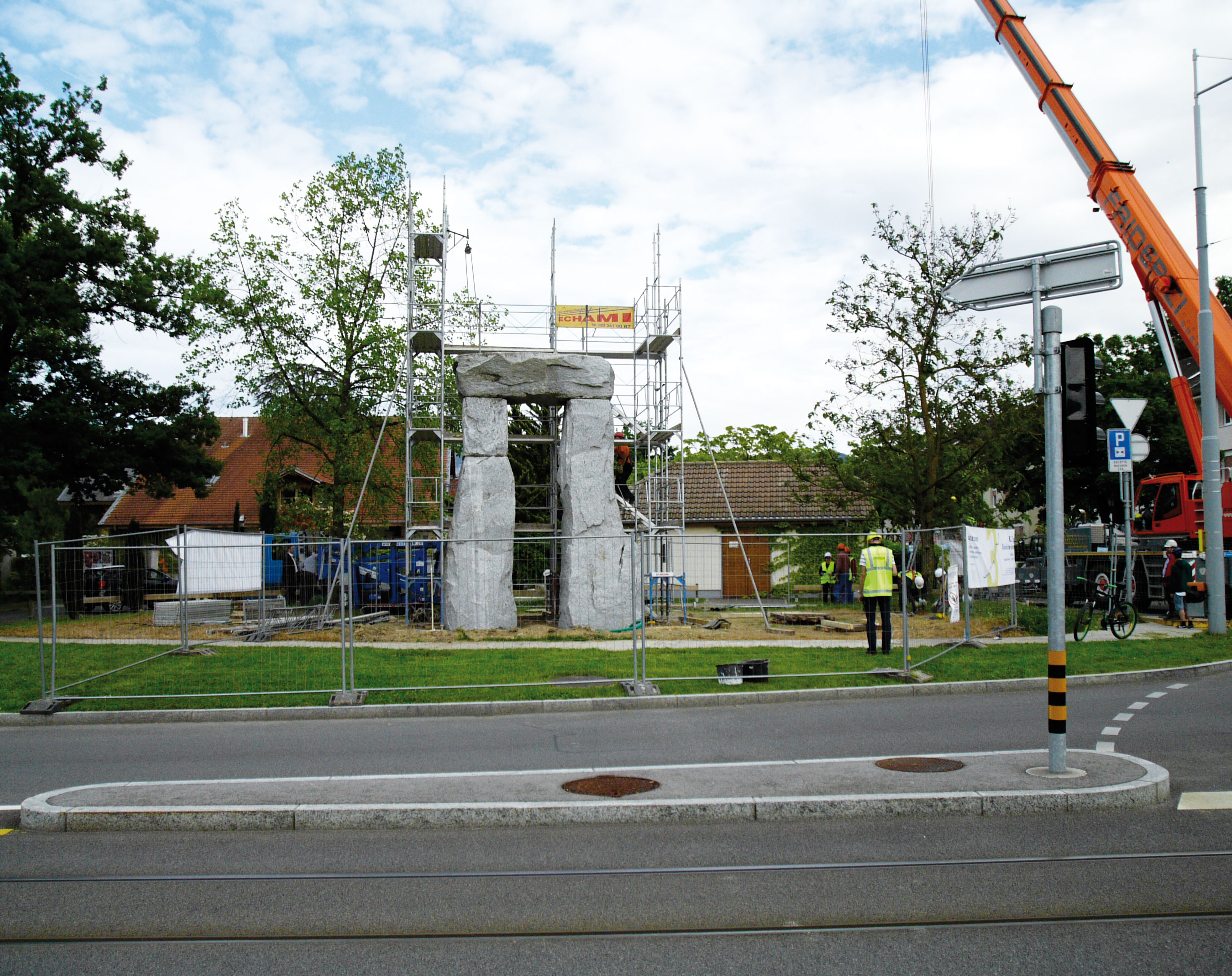 "the wise" de Ugo Rondinone, à Onex, mai 2014