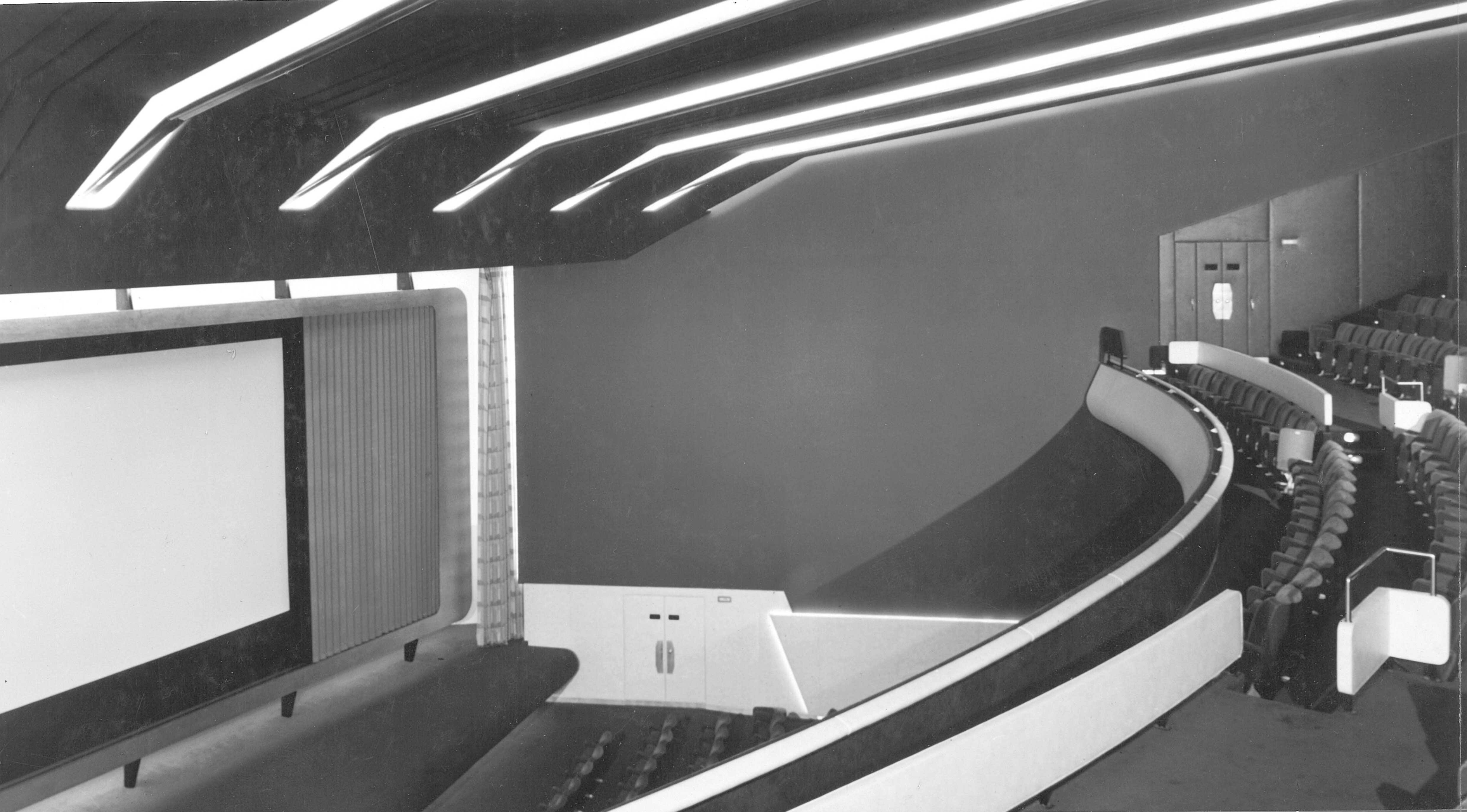 Le Plaza, non loin de la gare, est aujourd’hui inexploité