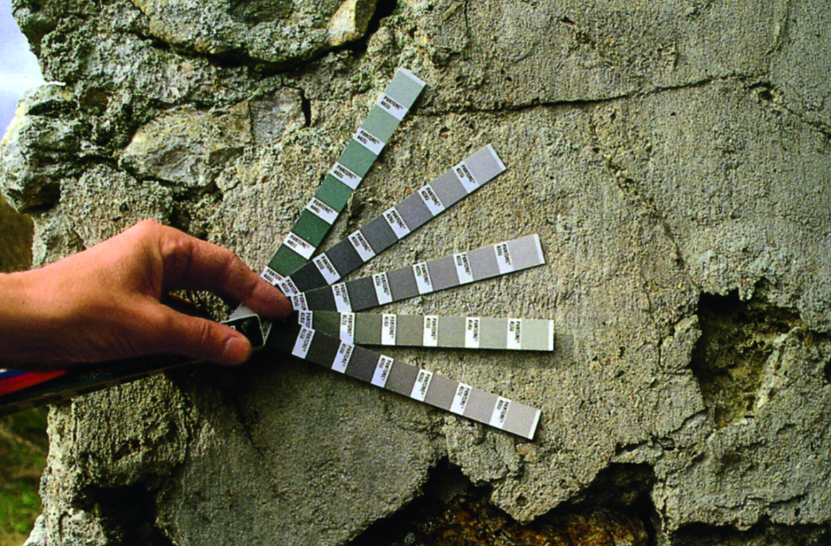 Farbvergleich für die Datensammlung (Foto: Jean-Philippe Lenclos)