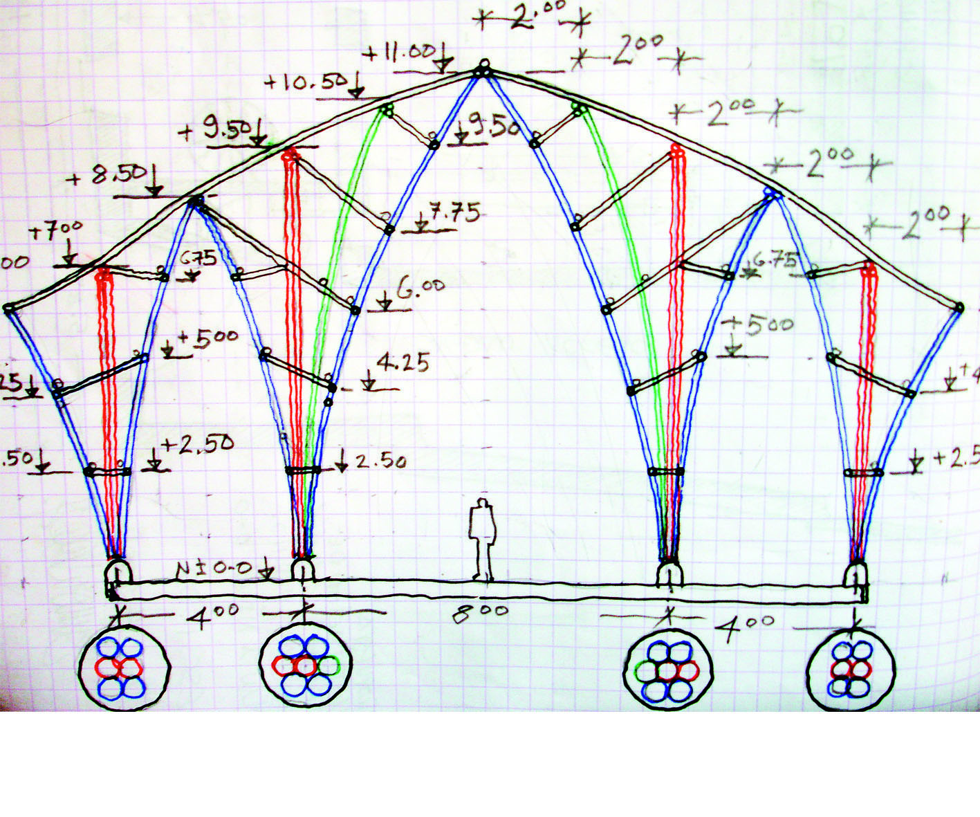 Mit einfachen Zeichnungen umreisst Vélez die Konstruktionsweise seiner Projekte