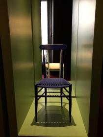 Historischer Stuhl aus Ligurien im neuen Gewand: Eligo «Chiavari chair» Historischer Stuhl aus Ligurien im neuen Gewand: Eligo «Chiavari chair»