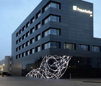 Kategorie: Lichtkunst | Fraunhofer ILT + IPT Aachen | Netzwerke des Wissens | LightLife Gesellschaft für audiovisuelle Erlebnisse mbH Kategorie: Lichtkunst | Fraunhofer ILT + IPT Aachen | Netzwerke des Wissens | LightLife Gesellschaft für audiovisuelle Erlebnisse mbH