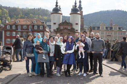 IBA_KANDIDAT #037 Teilseiend. | Initiative Heidelberger Muslime | Nicht verortet • Der IBA_KANDIDAT Teilseiend hat sich zum Ziel gesetzt, muslimisches Leben in Heidelberg sichtbar zu machen: Mit einem spezifischen Ort der Begegnung und des Austauschs rund um eine Islamische Akademie sollen der innermuslimische und interreligiöse Dialog vorangetrieben werden. IBA_KANDIDAT #037 Teilseiend. | Initiative Heidelberger Muslime | Nicht verortet • Der IBA_KANDIDAT Teilseiend hat sich zum Ziel gesetzt, muslimisches Leben in Heidelberg sichtbar zu machen: Mit einem spezifischen Ort der Begegnung und des Austauschs rund um eine Islamische Akademie sollen der innermuslimische und interreligiöse Dialog vorangetrieben werden.