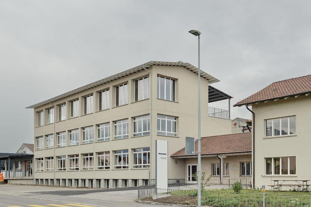 Stadtspaziergang 50er / 60er Jahre Bauten, Thun, 21. August 2024