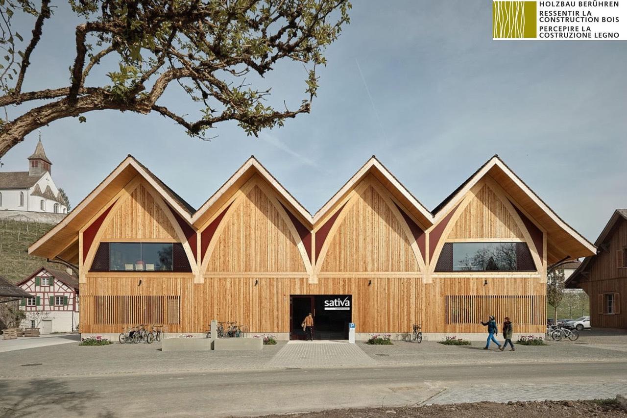 Holzbau berühren | Saatgutladen, Produktions- und Lagerbauten Sativa, Rheinau, 27. März 2025